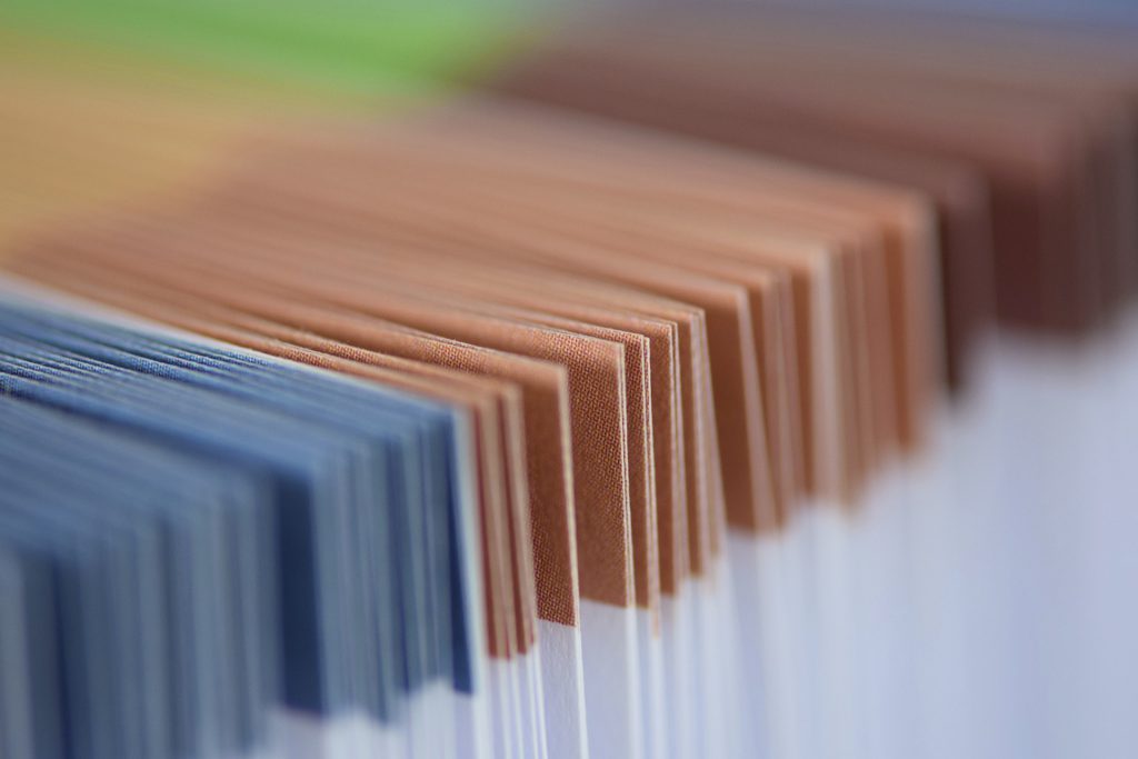 Teczki papierowe na dokumenty